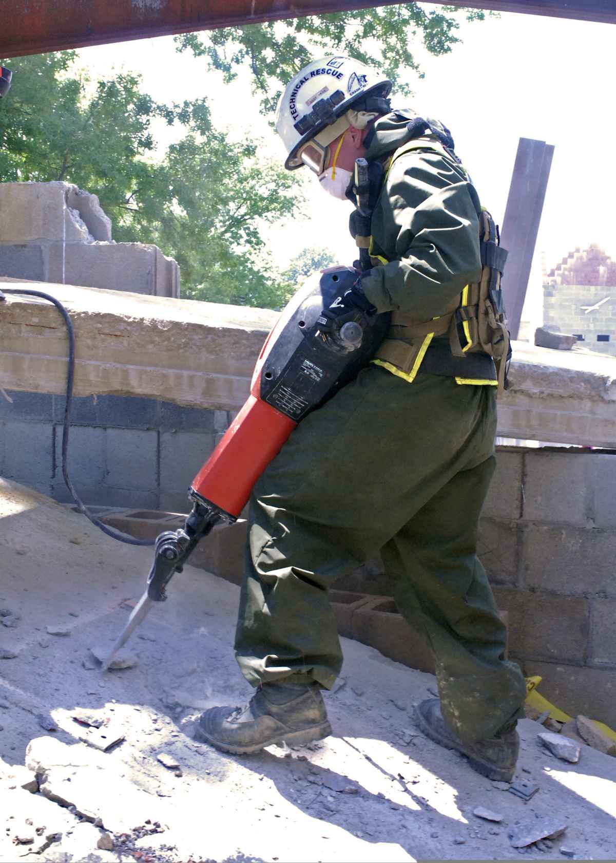 concrete driveway cost