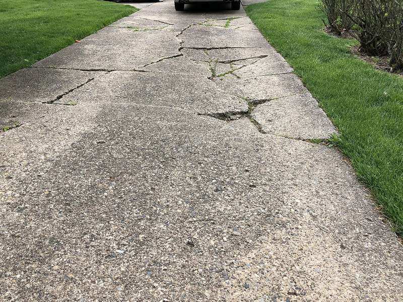 concrete driveway repair cost