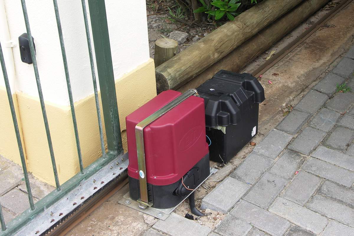 driveway gate installers near me