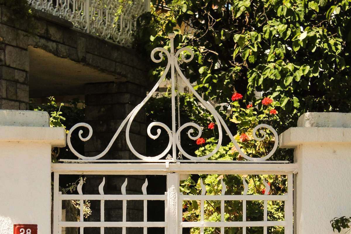 automatic gate repair