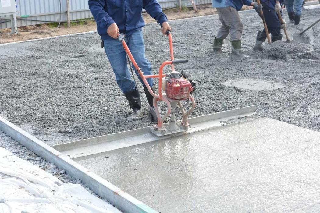 asphalt vs concrete driveway