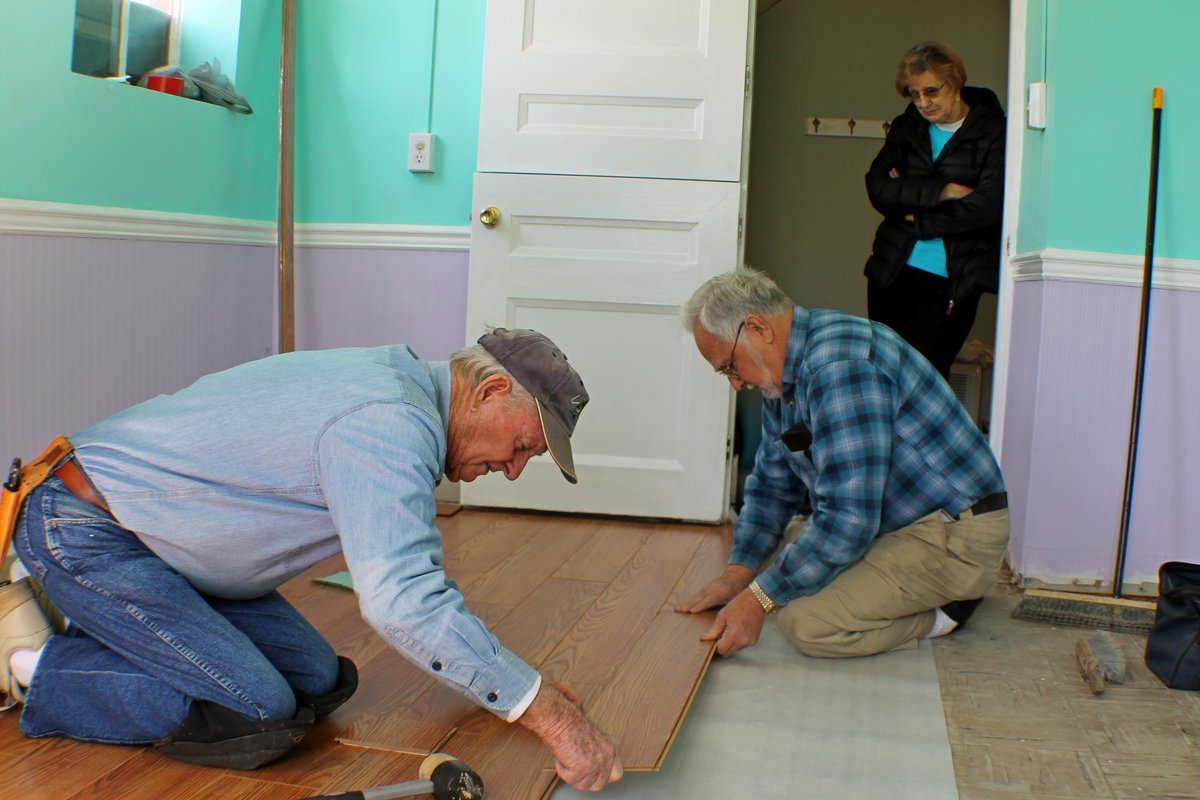 how to install laminate flooring