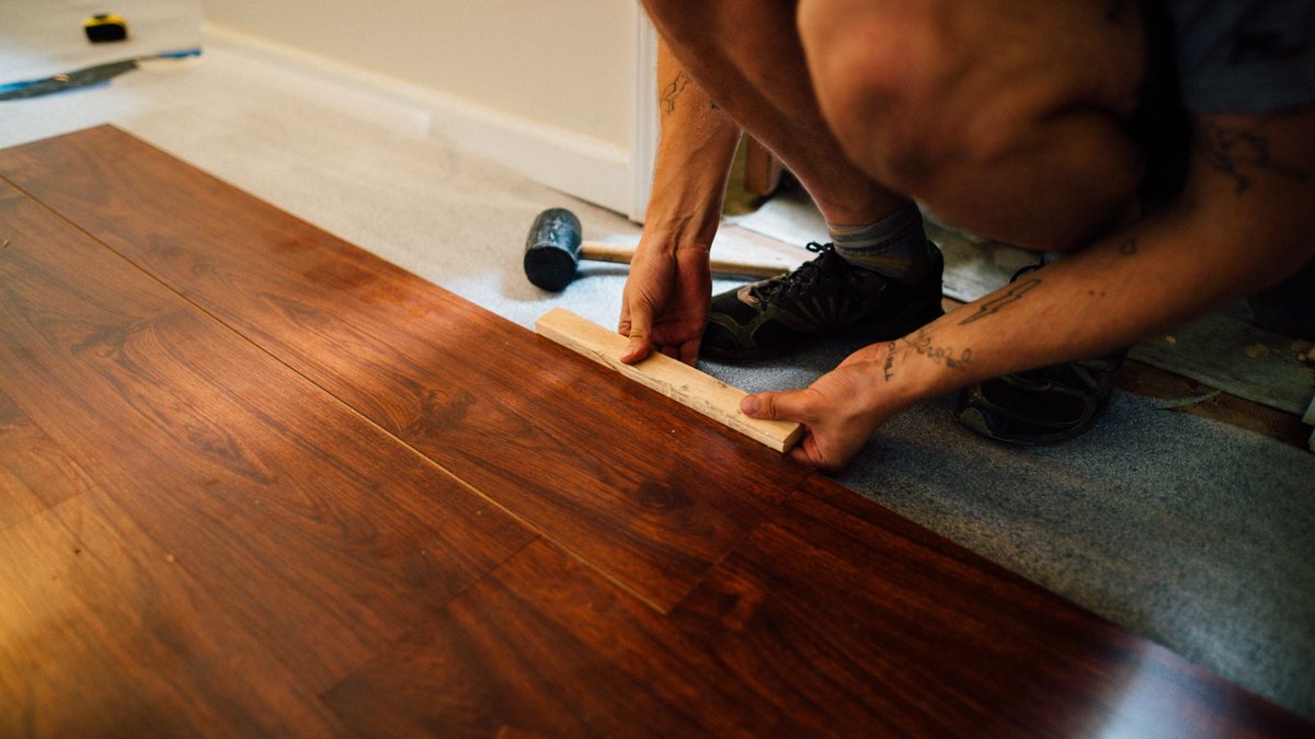 vinyl plank vs laminate