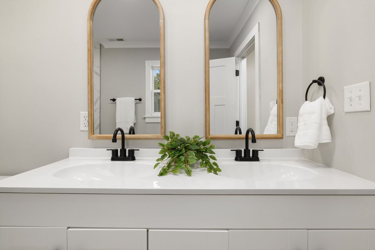 bathroom vanity installation cost